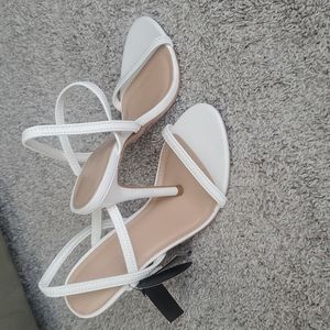 NWT. Heeled Sandals